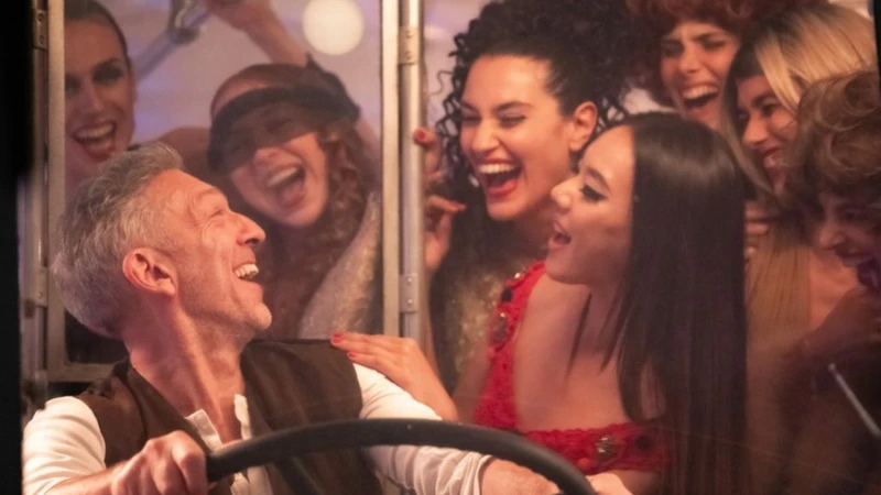 Vincent Cassel em cena de "Ópera: Canção para um Eclipse"- Divulgação Oficial