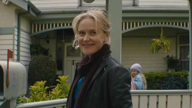Amelia Eve em cena de "Sobrenatural: Agora Entre Nós"- Divulgação Sony Pictures