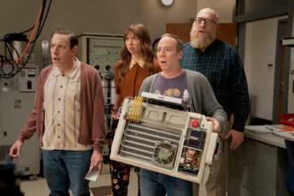 HBO MAX renova a série de comédia original 'Stuart Não Consegue Salvar o Universo' para a segunda temporada