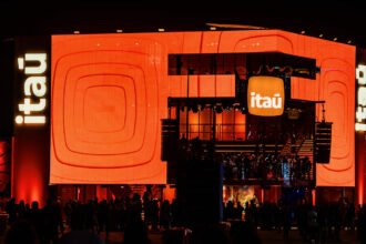 Itaú Unibanco celebra 10 anos de curadoria musical no Rock in Rio Brasil 2026 com show da Pabllo Vittar no Pavilhão Itaú