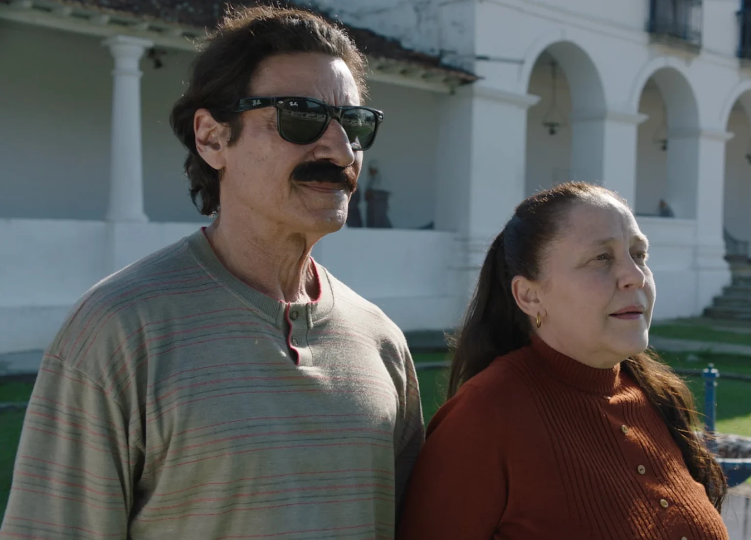 H20 e Urca Filmes lançam o primeiro teaser de 'Viver é Melhor que Sonhar', road movie sobre os anos em que Belchior desapareceu