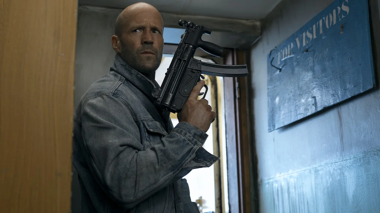 Jason Statham em cena de "Código: Vingança"- Divulgação Paris Filmes