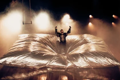 COM 5 INDICAÇÕES AO PRÊMIO SHELL, MATHEUS MACENA RETORNA AO RIO DE JANEIRO COM O SOLO “EDSON” NO TEATRO IPANEMA RUBENS CORRÊA