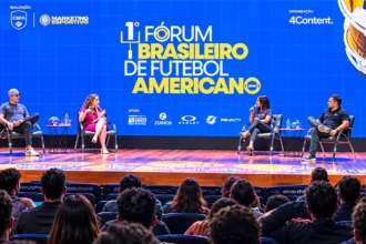 nfl 1° Fórum Brasileiro de Futebol Americano aconteceu em São Paulo, em 2025, e reuniu especialistas em comunicação e negócios da modalidade, além de executivos da NFL (National Football League)