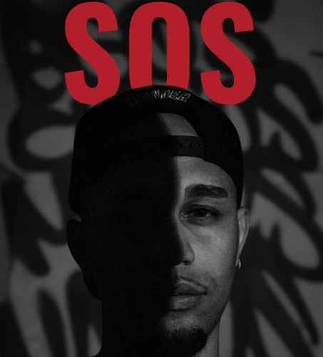 O rapper Sos se apresenta no Bar Sub, em Campo Grande