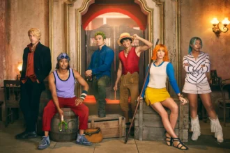 One Piece. (L to R) Taz Skylar as Sanji, Jacob Romero as Usopp, Mackenyu as Roronoa Zoro, In?aki Godoy as Monkey D. Luffy, Emily Rudd as Nami, Charithra Chandran as Miss Wednesday in One Piece. Cr. Sophy Holland/Netflix © 2025