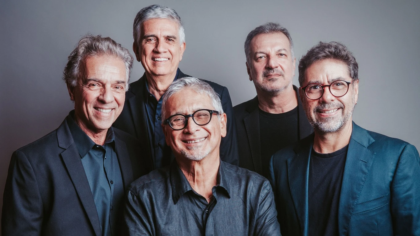 manouche Zé Renato e a banda Conexão Rio estreiam o show “NewTom - uma visita ao repertório de Newton Mendonça e Tom Jobim”