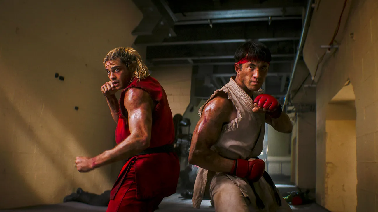 Noah Centineo e Andrew Koji em cena de "Street Fighter"- Divulgação Paramount