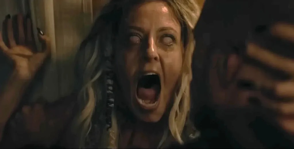 Katharine Isabelle em cena de "A Caixa do Demônio"- Divulgação Diamond Pictures Br