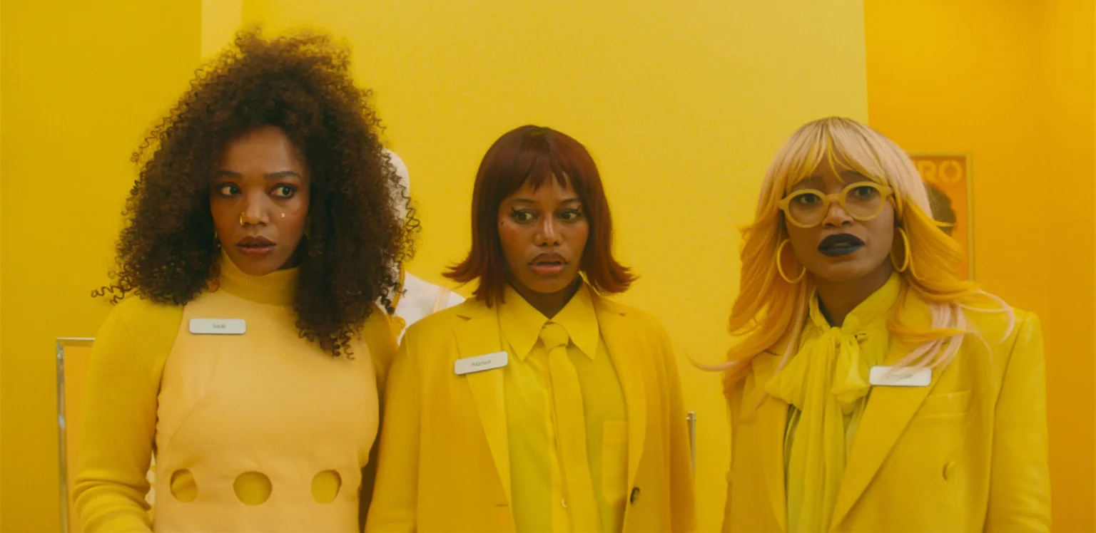 Keke Palmer, Taylour Paige e Naomi Ackie em cena de "I Love Boosters"- Divulgação Universal