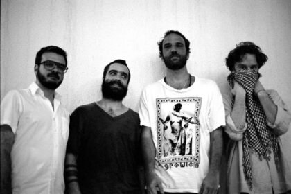 Filme registra os bastidores do retorno da banda após cinco anos de hiato (Crédito:Divulgação/Curta!)